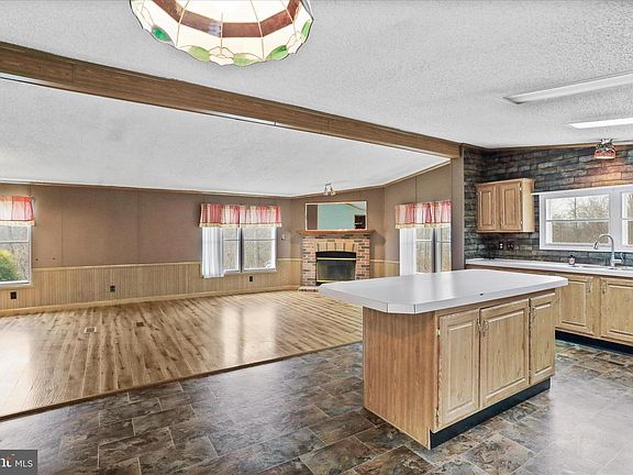 5th image of 14214 Black Walnut Ln
