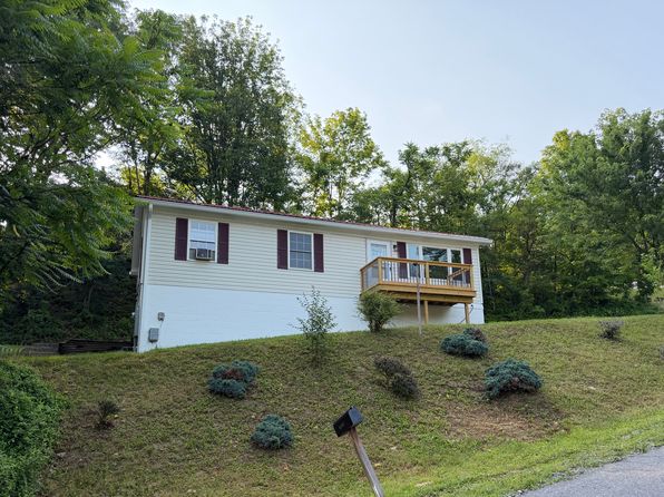 11024 Highland Estates Dr NE #1
