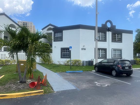 5th image of 9701 Fontainebleau Blvd #C207