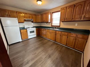 58 Cross St APT 3, Fall River, MA 02723