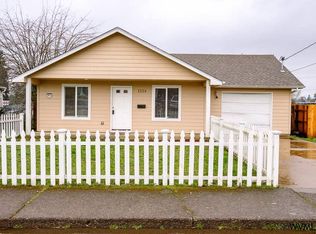 1324 SW 8th St, Dallas, OR 97338