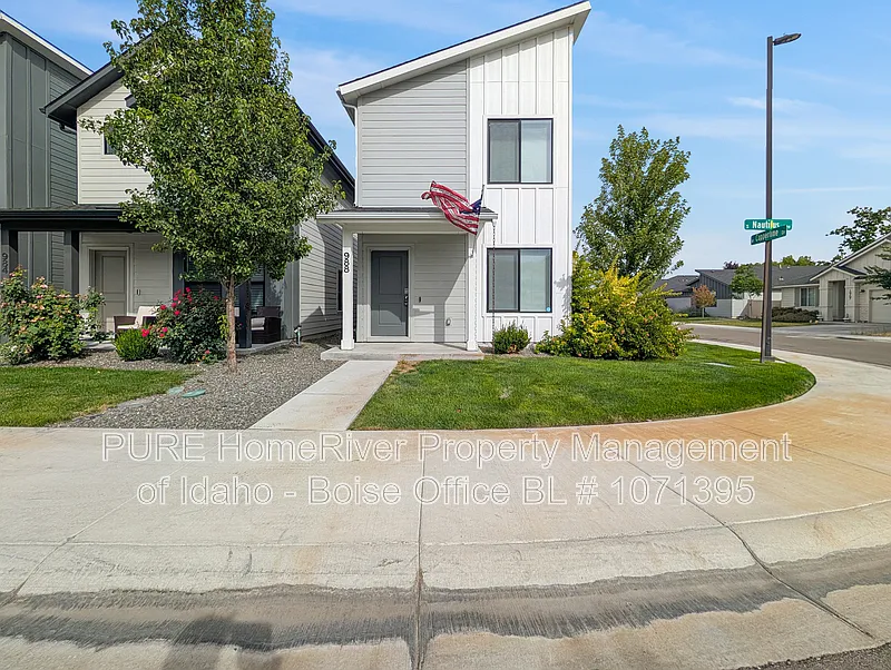 988 S Nautilus Ave