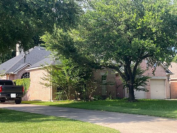 3rd image of 7303 Woodland Oak Trl
