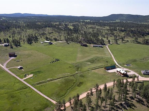 3rd image of 11895 Pleasant Valley Rd