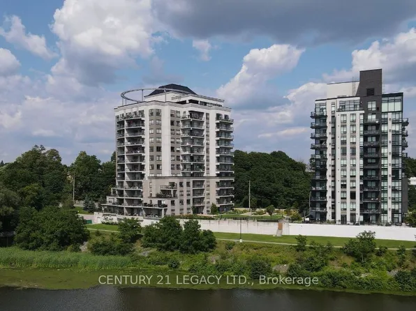 150 Water St N #811, Cambridge, ON N1R 0B5