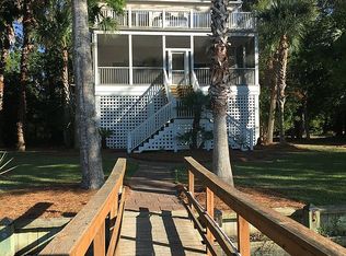 8328 Palmetto Rd, Edisto Island, SC 29438