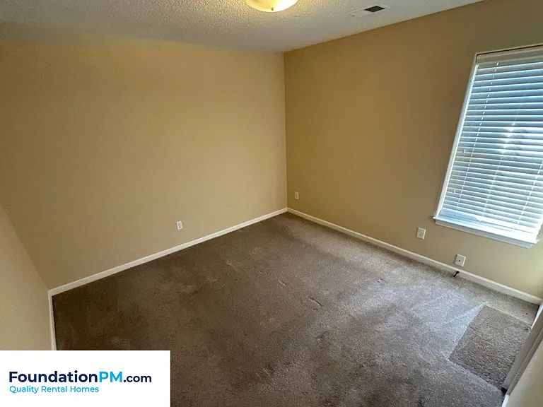 10087 Mill Hill Ave — Photo 13