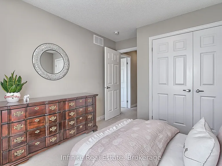 380 Lake St #11 — Photo 35