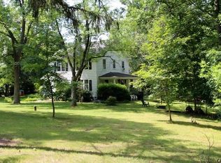 1667 Best Rd, Rensselaer, NY 12144