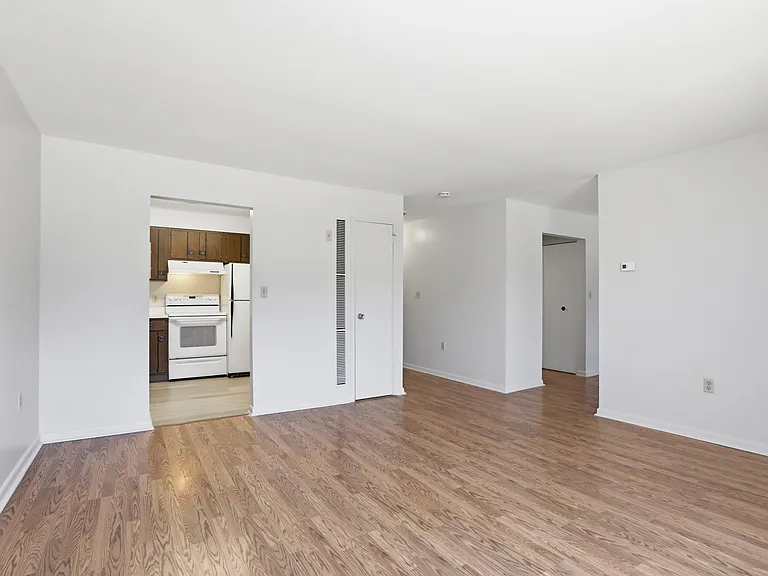 1002 Paradise Rd #2A — Photo 9
