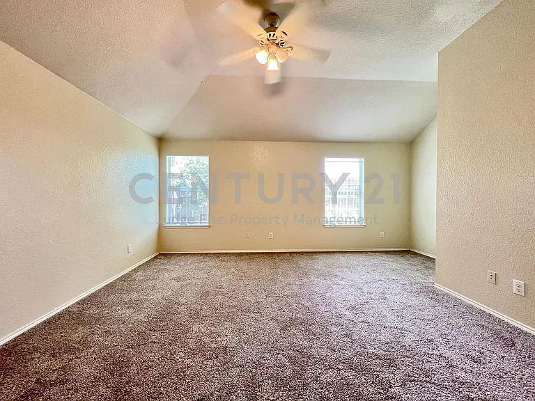 1103 Savage Dr — Photo 8