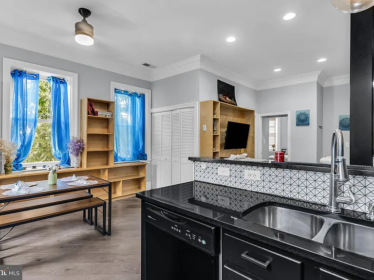 500 Irving St NW #2 — Photo 10