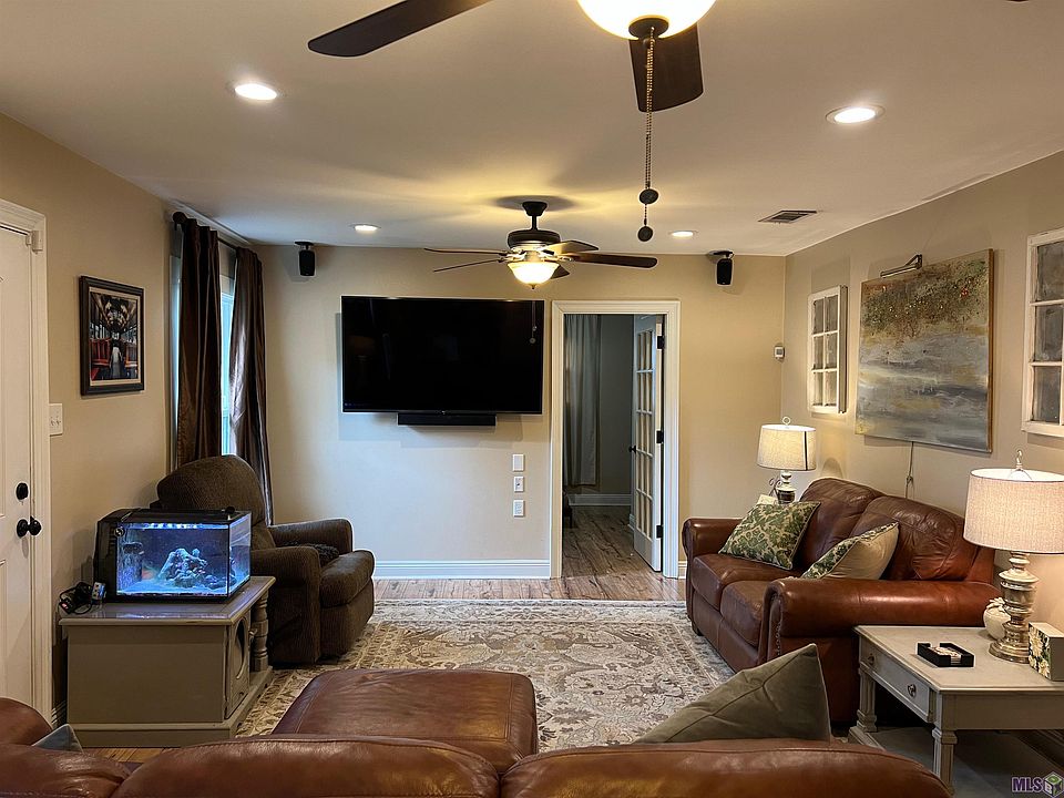 124 Oak St, Denham Springs, LA 70726 Zillow