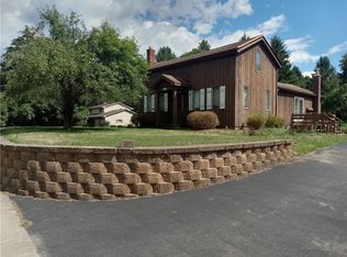 1634 Jackson Rd, Penfield, NY 14526