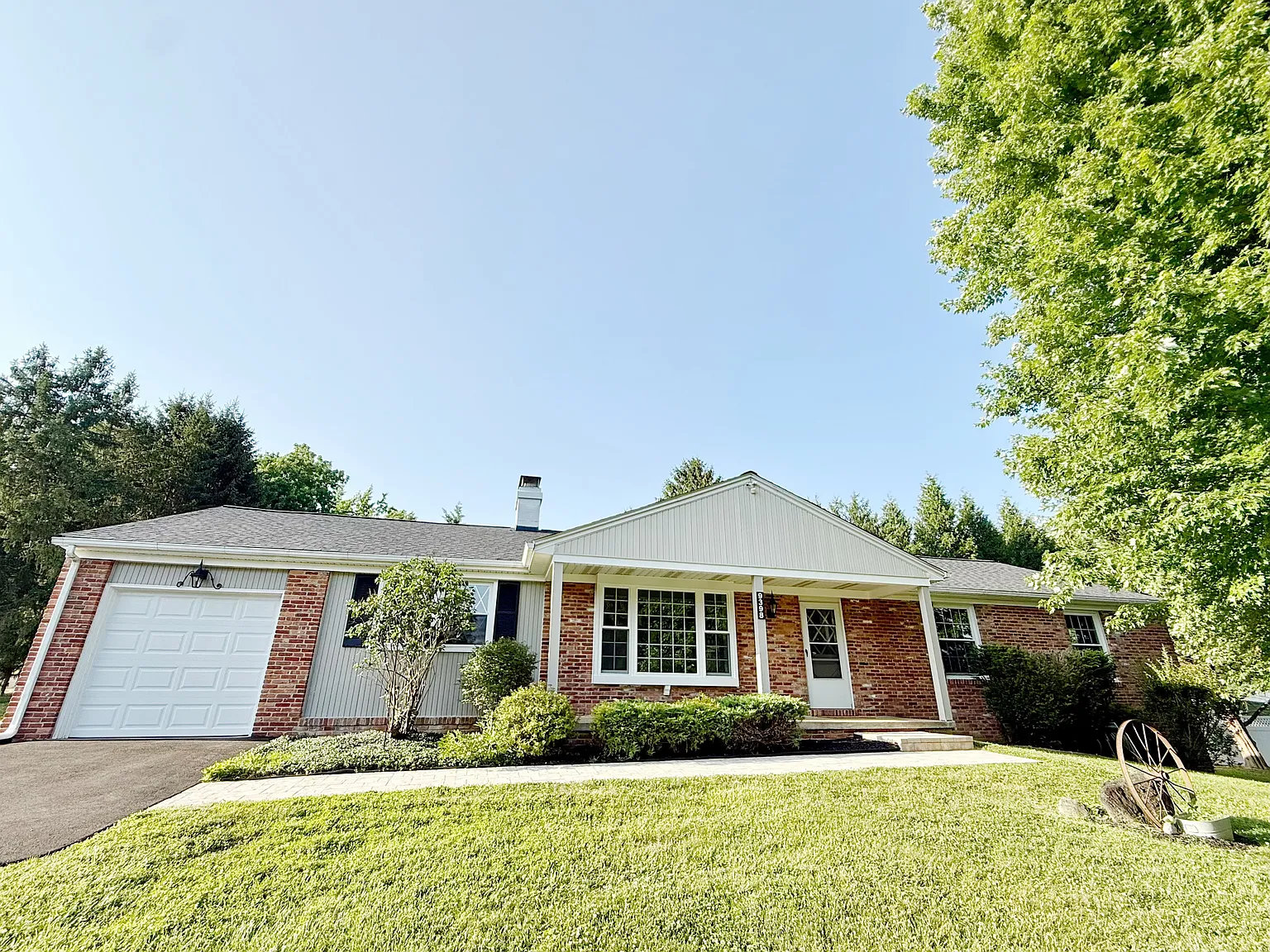 4 bed, 1708 sqft, $2,800 — Photo 1