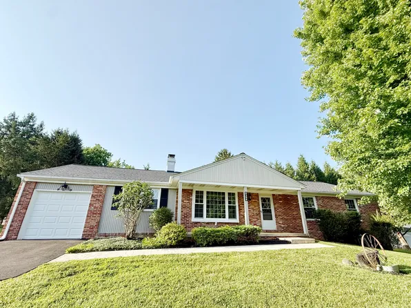 9398 Paulskirk Dr, Ellicott City, MD 21042