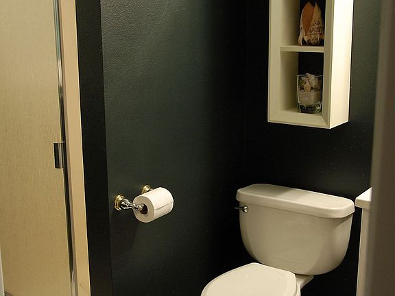 3/4 Bath off master