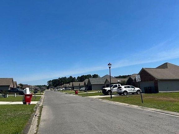 5th image of 25613 Palmwood Ct