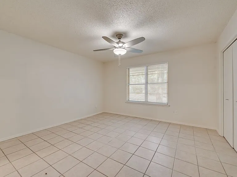 8308 Oak Ct #B — Photo 10