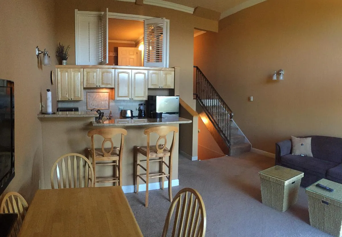 313 Tramway Drive — Photo 3