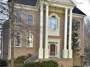 148 Rees Pl, Falls Church, VA 22046