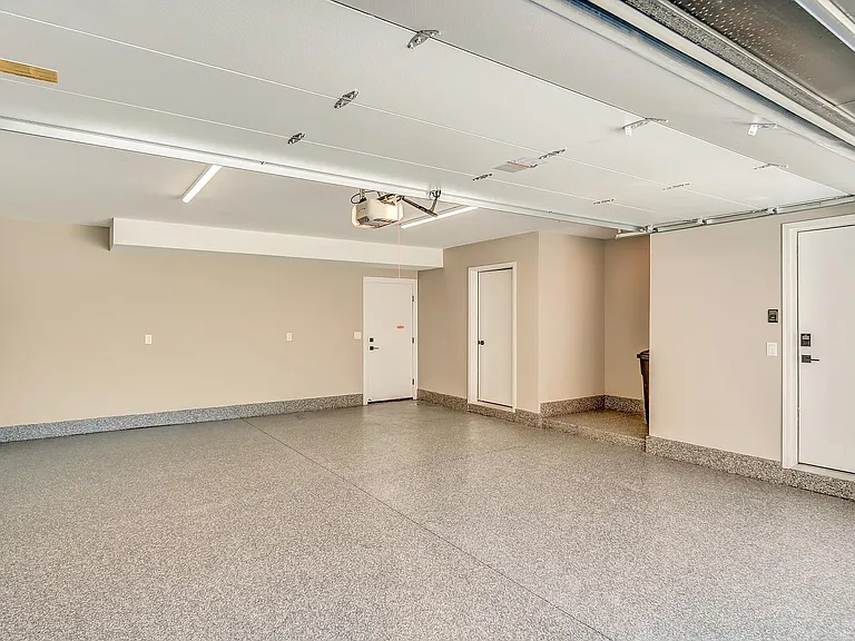 709 E Eleven Mile Rd — Photo 30