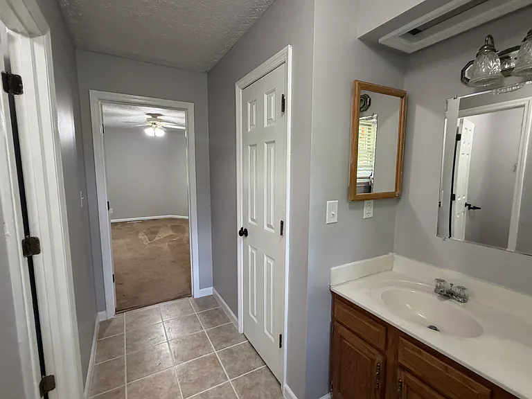 175 Highland Cir — Photo 28