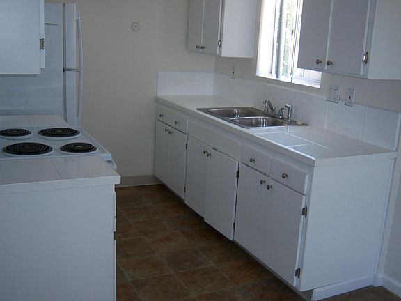 4th image of 1042 15th St APT 15