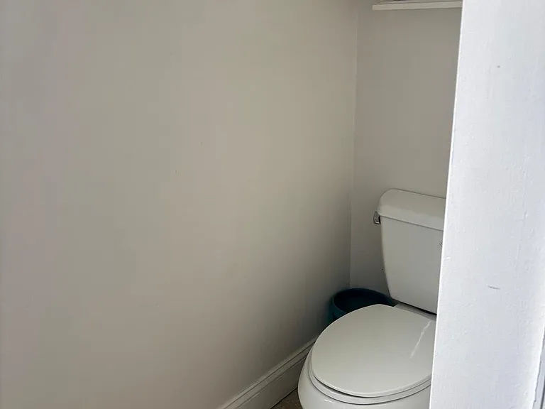 1625 Edgley St — Photo 15