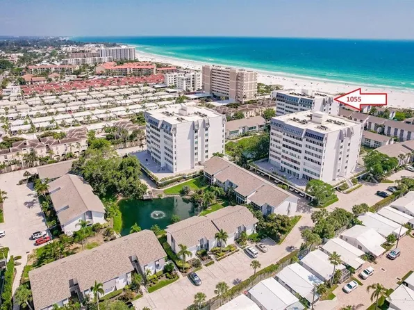 1055 W Peppertree Dr #805AA, Sarasota, FL 34242