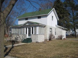 422 S Broas St, Belding, MI 48809