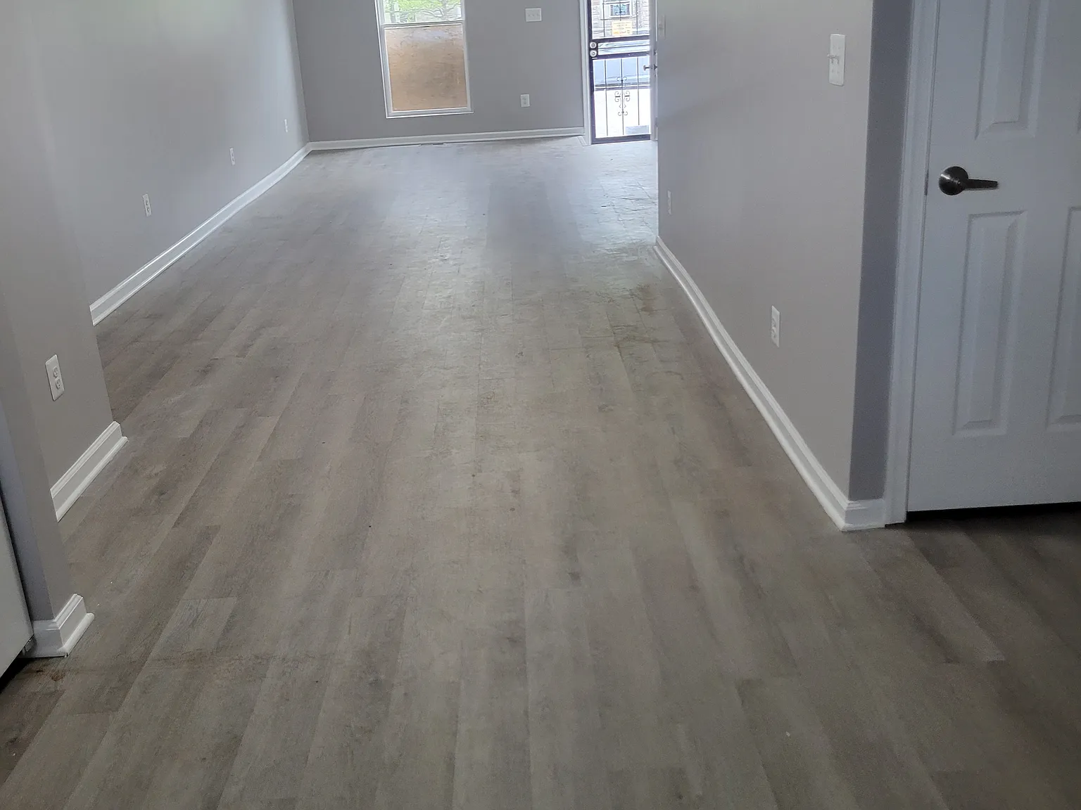 3410 E Fairmount Ave — Photo 3
