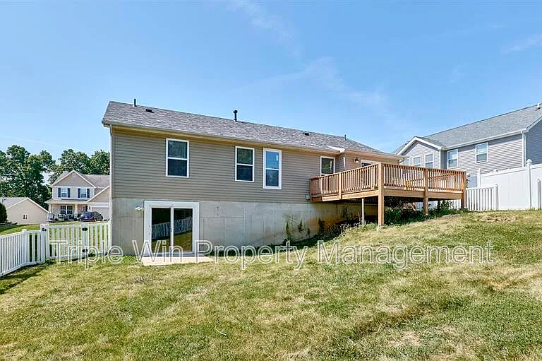 4927 Triple Tree Ct — Photo 33