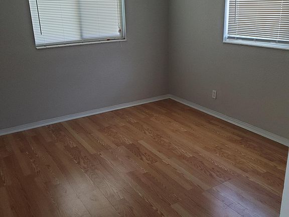 2nd image of 6142 40th Ave N