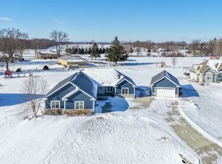 5125 Roamn WAY, Hartford, WI 53027