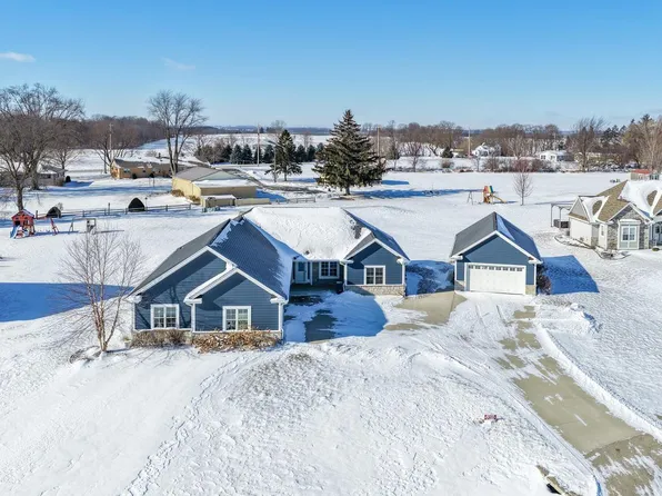 5125 Roamn WAY, Hartford, WI 53027