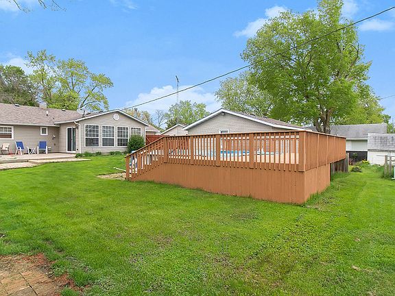 Pool & Deck in fenced-in backyard