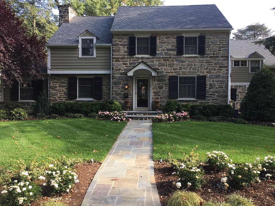 2nd image of 132 Heritage Rd