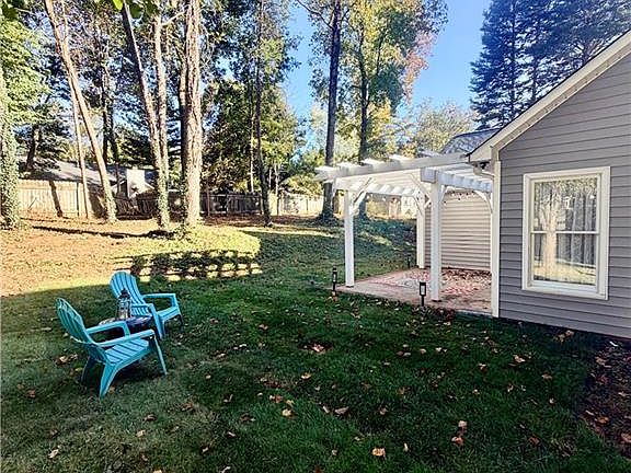 4th image of 6045 Yeaton Glen Dr