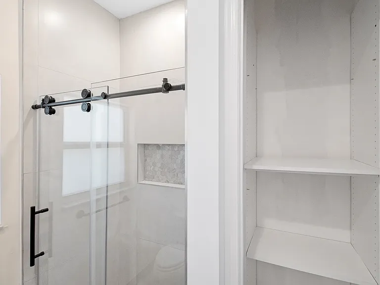 1680 SW 14th Dr — Photo 33