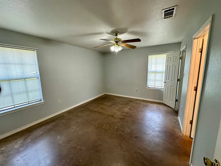 714 Redwood Ln #714 — Photo 10