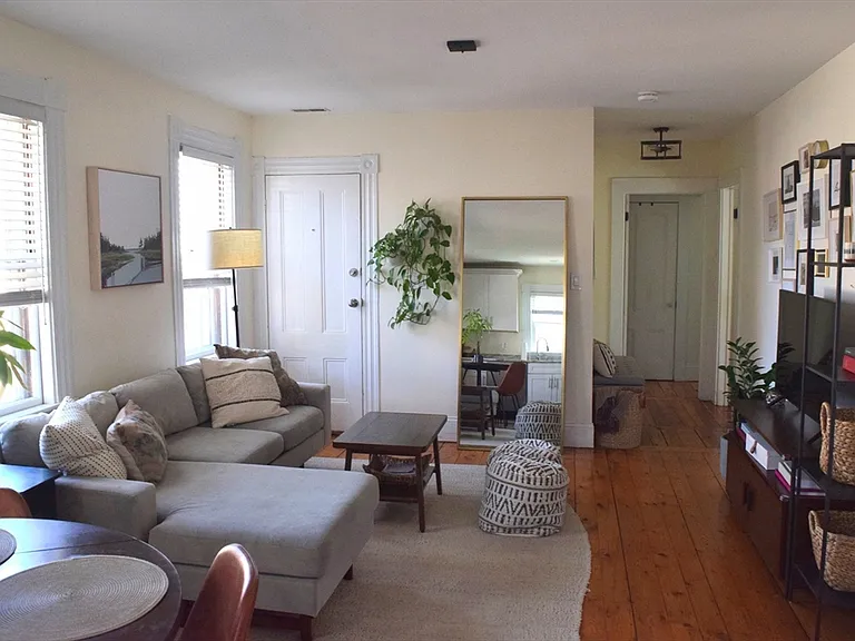2 Griffin Pl #3 — Photo 6