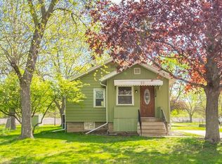 1204 Longfellow Ave, Waterloo, IA 50703
