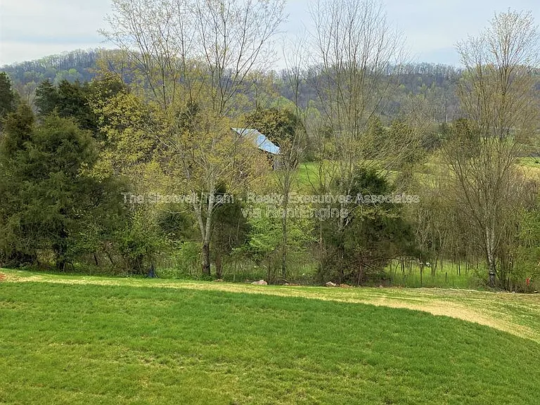 7852 Beeler Farms Ln — Photo 27