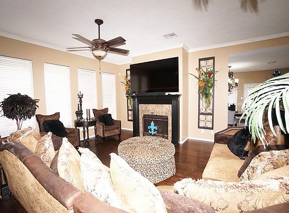 3rd image of 5221 New Orleans Dr