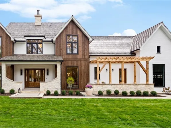 104 S Monroe St, Hinsdale, IL 60521