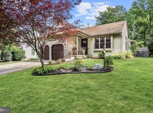 7 Willow Bend Dr, Mantua, NJ 08051