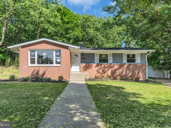 7100 Abbington Dr, Oxon Hill, MD 20745