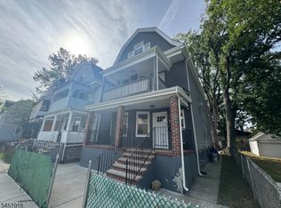 285 Amherst St, East Orange City, NJ 07018