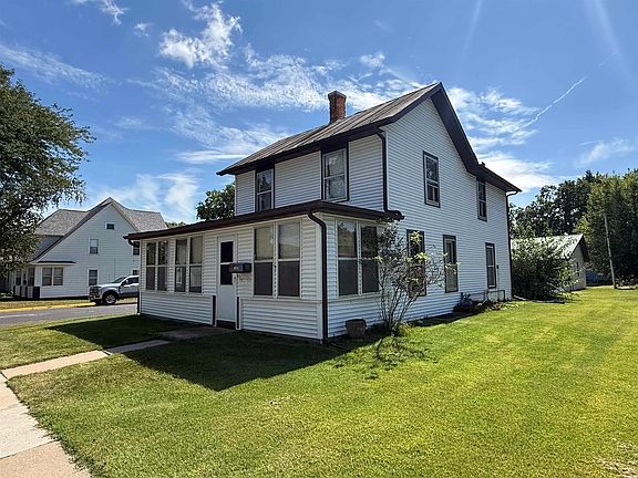 2nd image of 108 Adams St